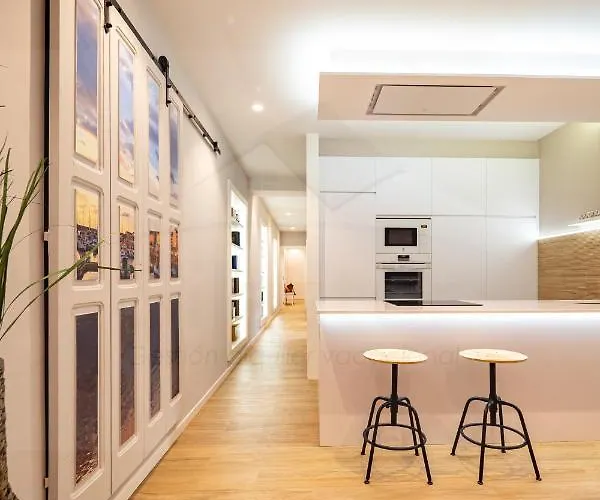 Apartament Dindurra *